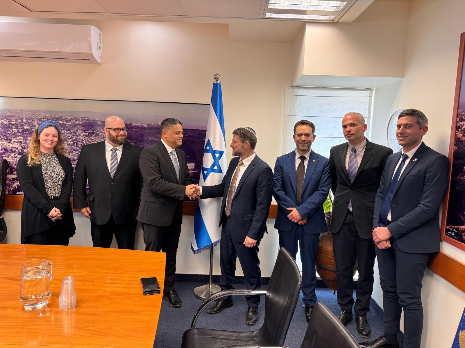 הפער הגדל בין העשיה של סמוטריץ' לדיבורים של בן גביר